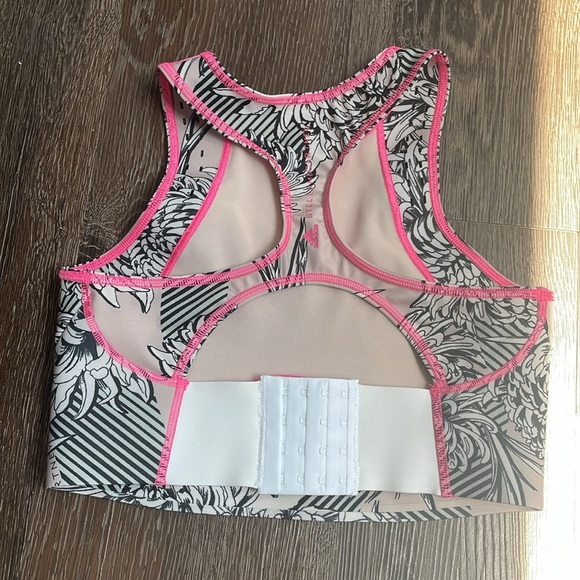 🧵Stella McCartney Adidas sports bra *Altered! chrysanthemum white black pink - Picture 3 of 11